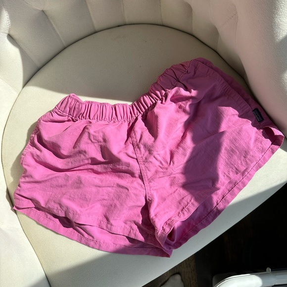 Hailey Bieber Patagonia XS shorts - Picture 2 of 3